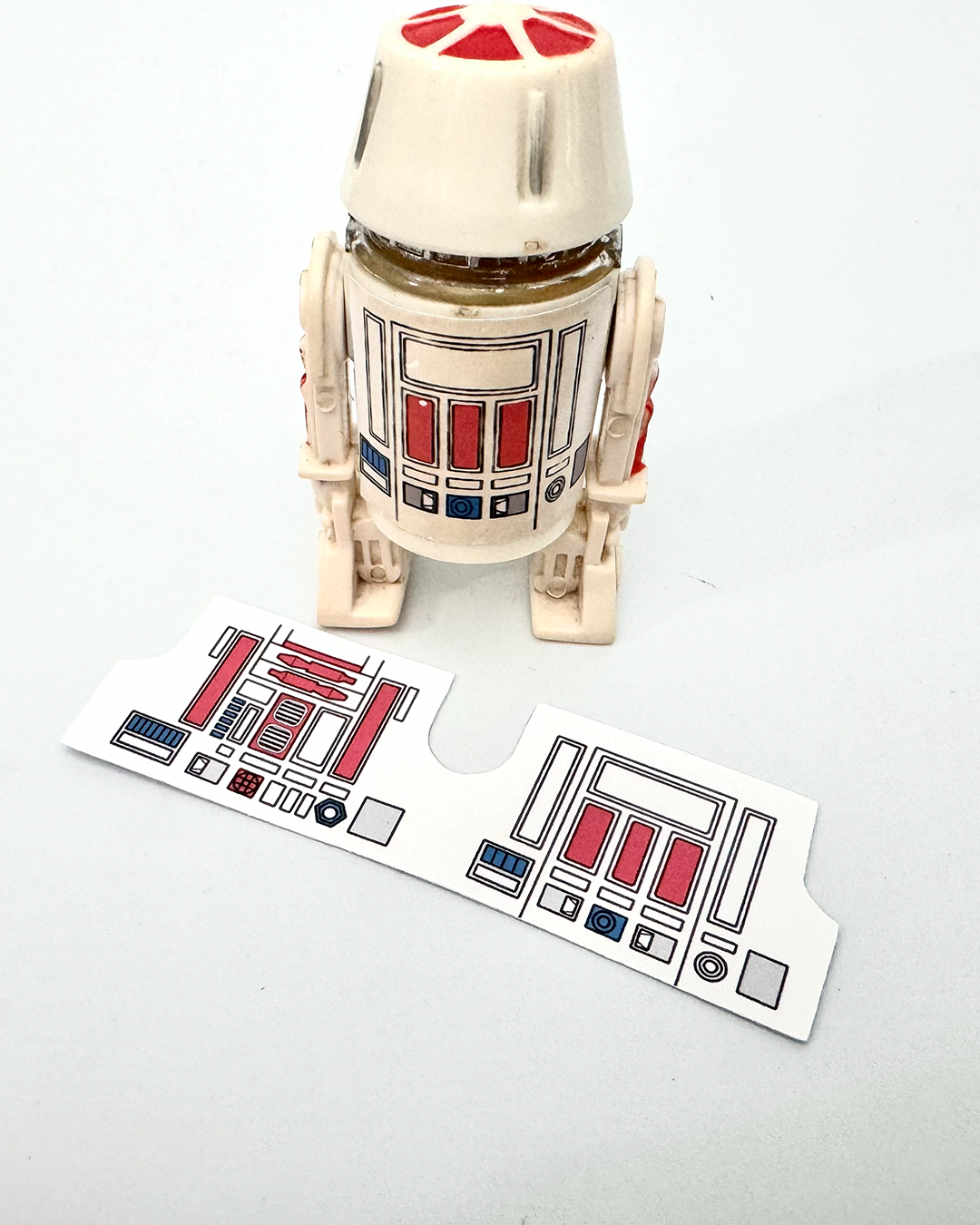 Vintage Kenner R5-D4 Replacement Sticker White
