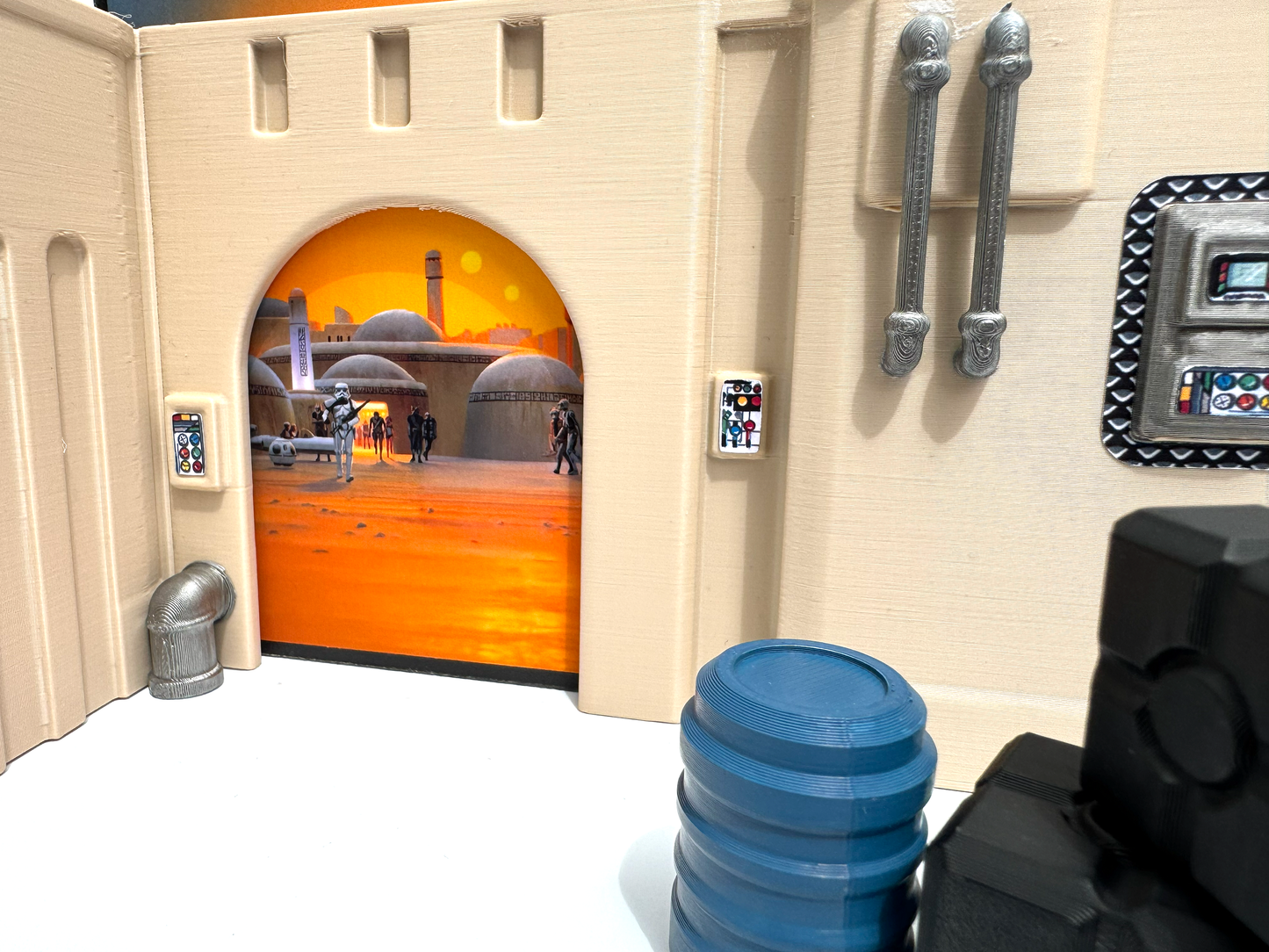 Star Wars Action Figure Display Case for 3.75" Figures – Wall Mounted Tatooine Diorama Display Shelf